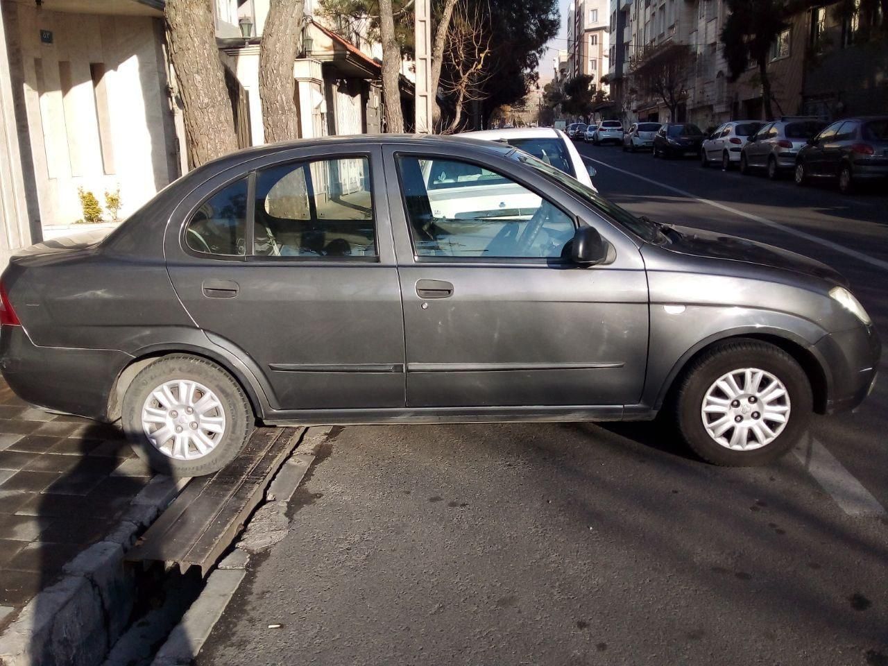 تیبا صندوق دار SX - 1395