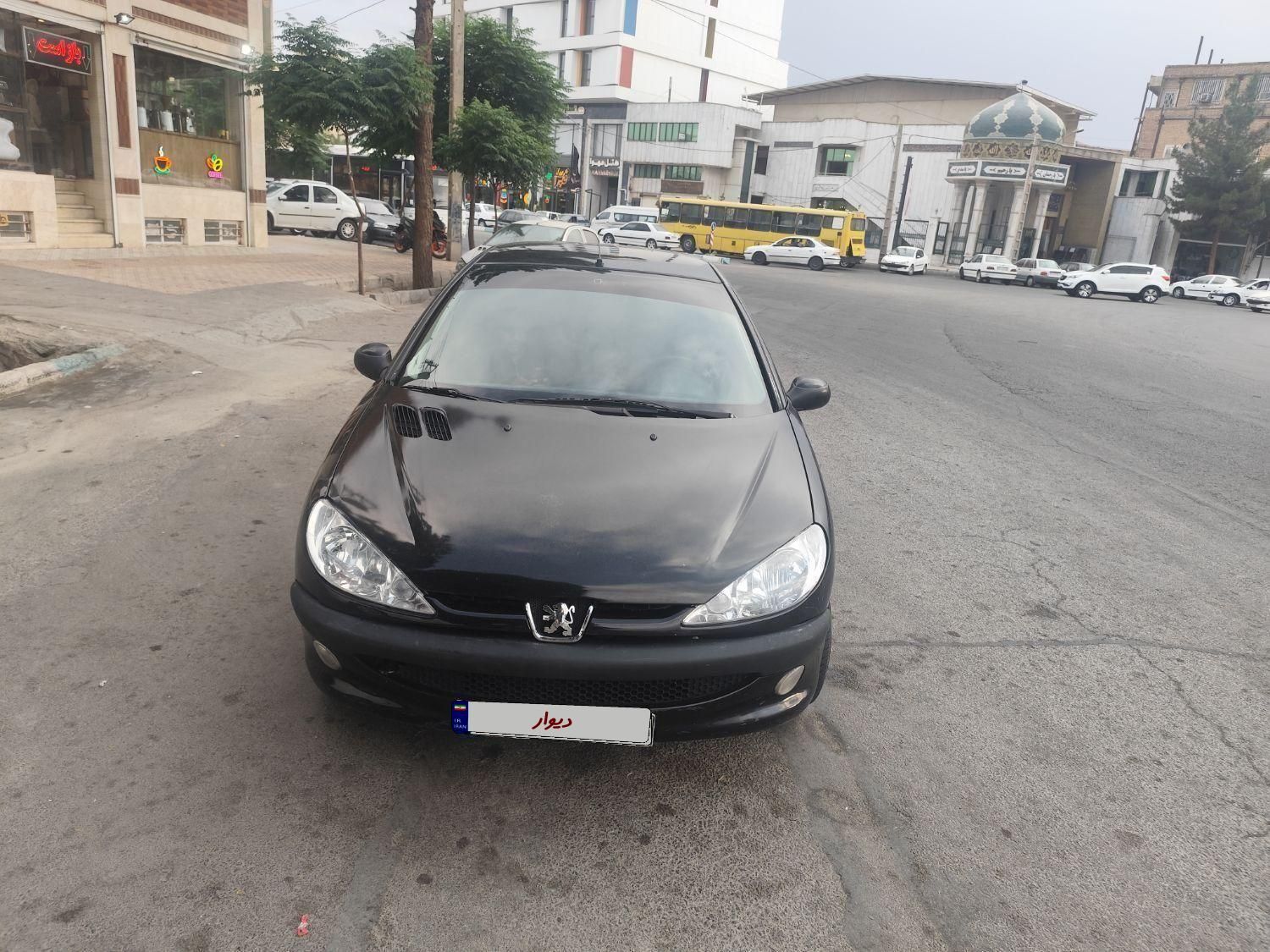 پژو ۲۰۶ صندوق دار v8 - 1390