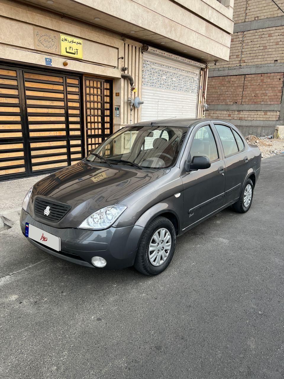 تیبا صندوق دار SX - 1393