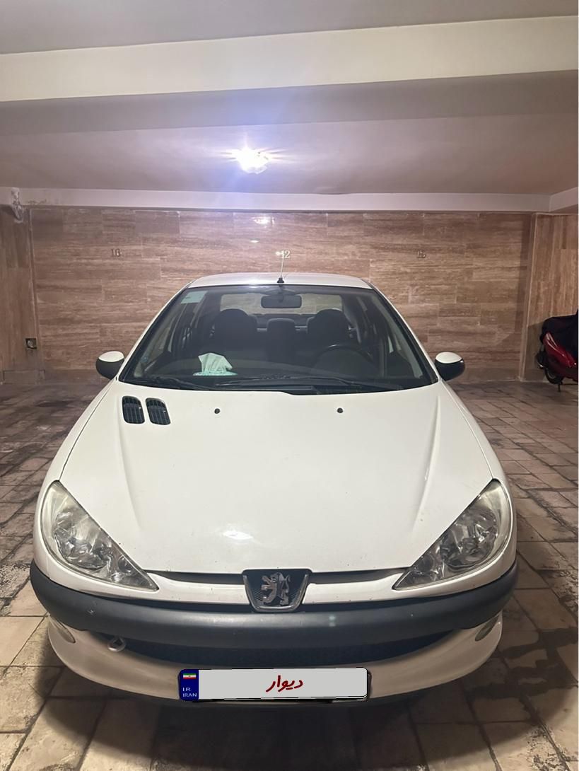 پژو ۲۰۶ صندوق دار v8 - 1397
