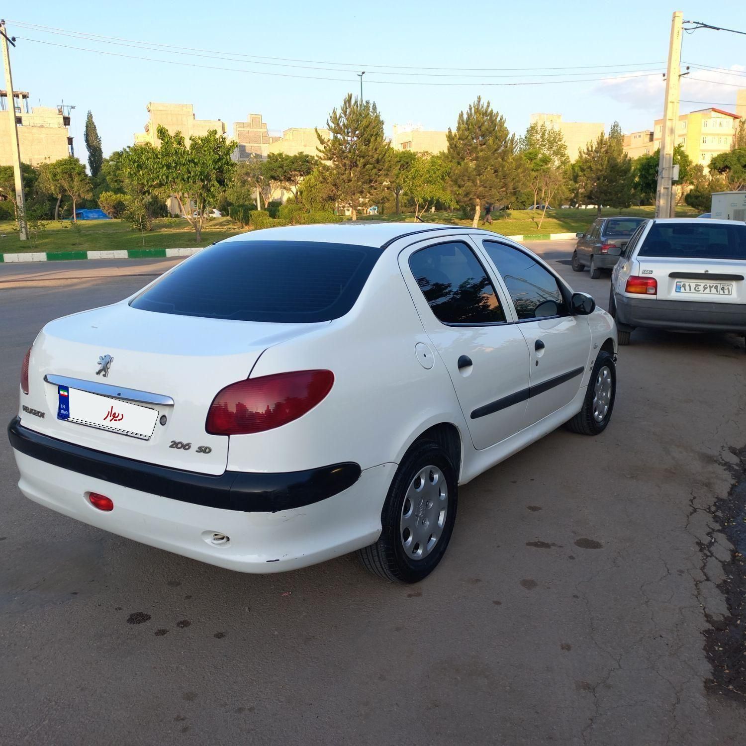 پژو ۲۰۶ صندوق دار v1 - 1389