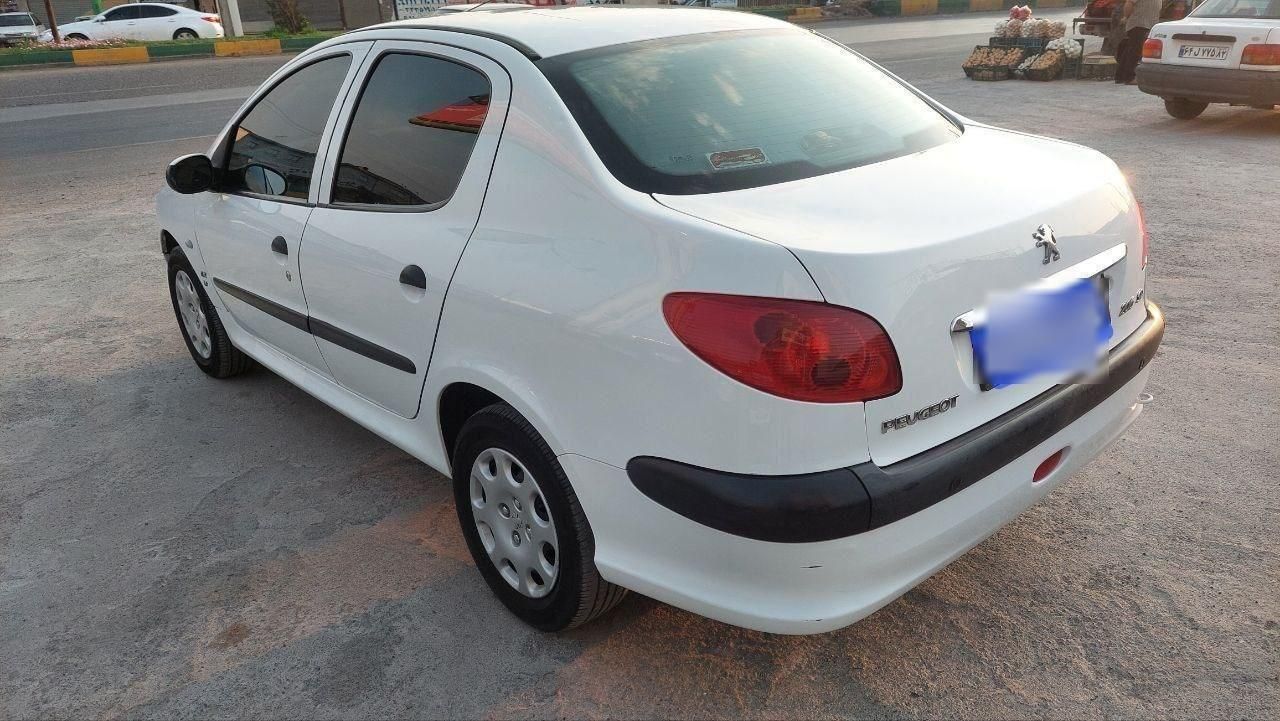 پژو ۲۰۶ صندوق دار v8 - 1394