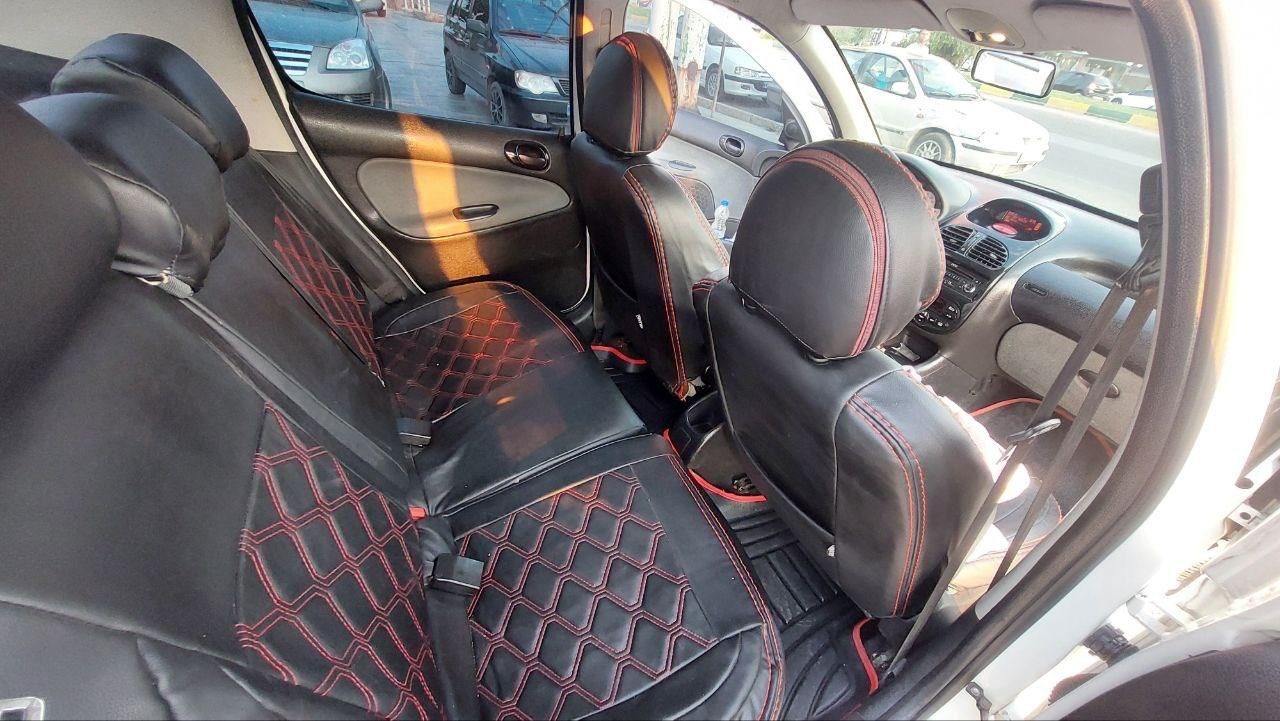 پژو ۲۰۶ صندوق دار v8 - 1394
