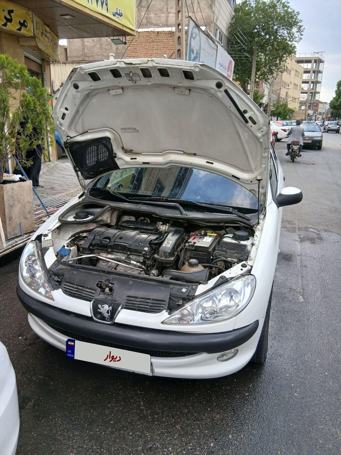پژو ۲۰۶ صندوق دار v8 - 1395