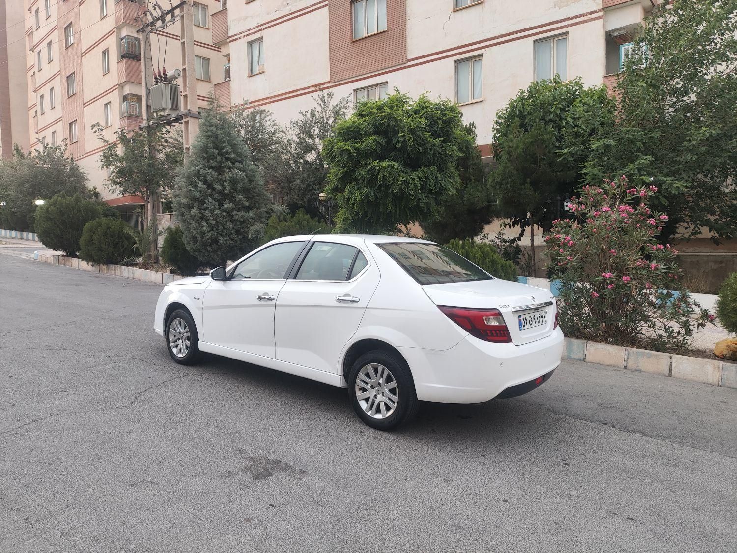 دنا پلاس تیپ ۲ سانروف ۴ ایربگ - 1399