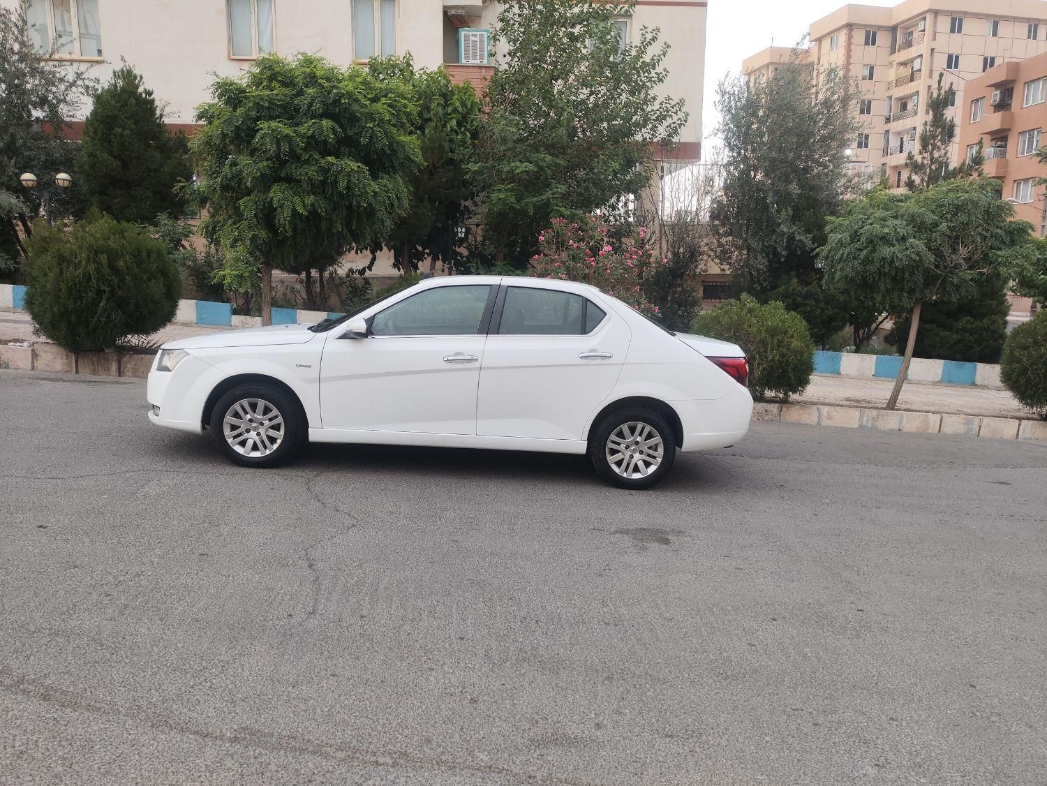 دنا پلاس تیپ ۲ سانروف ۴ ایربگ - 1399
