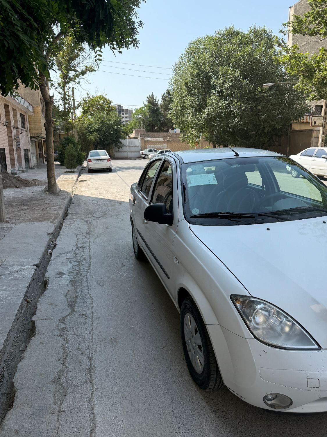 تیبا صندوق دار SX - 1400