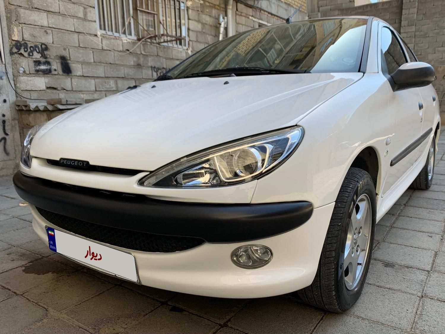 پژو ۲۰۶ صندوق دار v8 - 1389