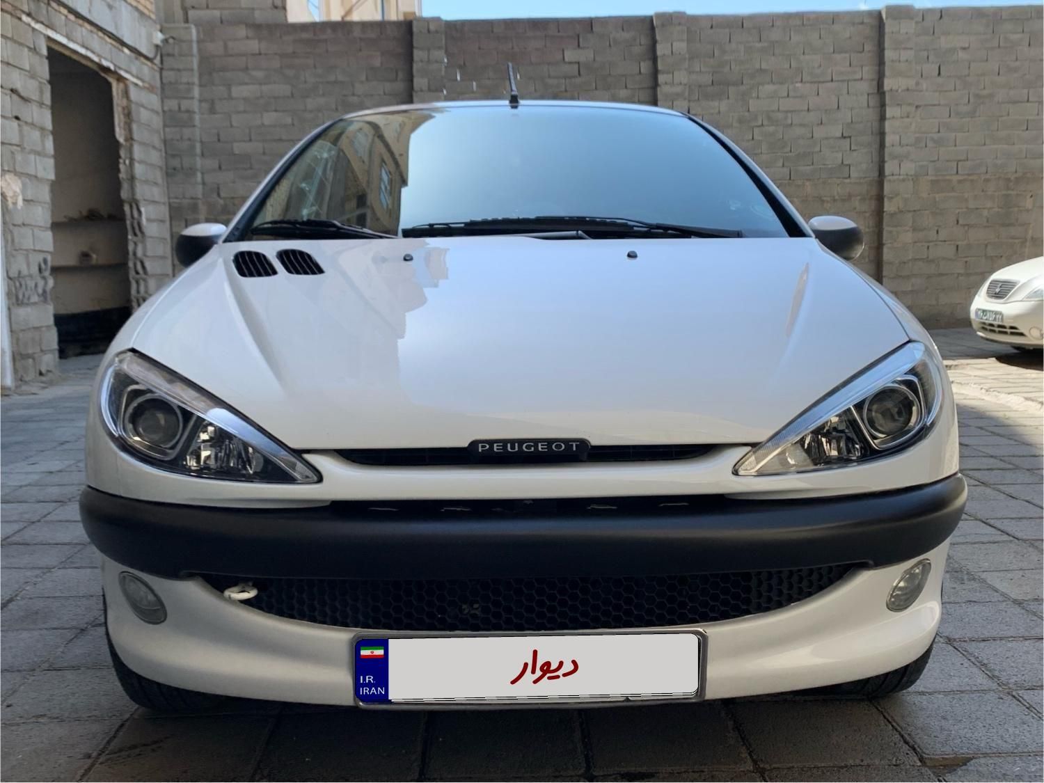 پژو ۲۰۶ صندوق دار v8 - 1389