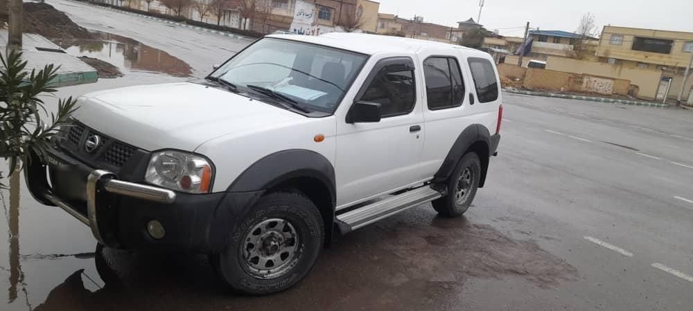 نیسان رونیز دنده‌ای - 1388