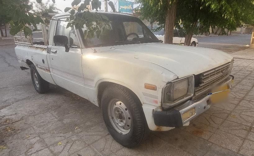 تویوتا کمری XLE - 1402