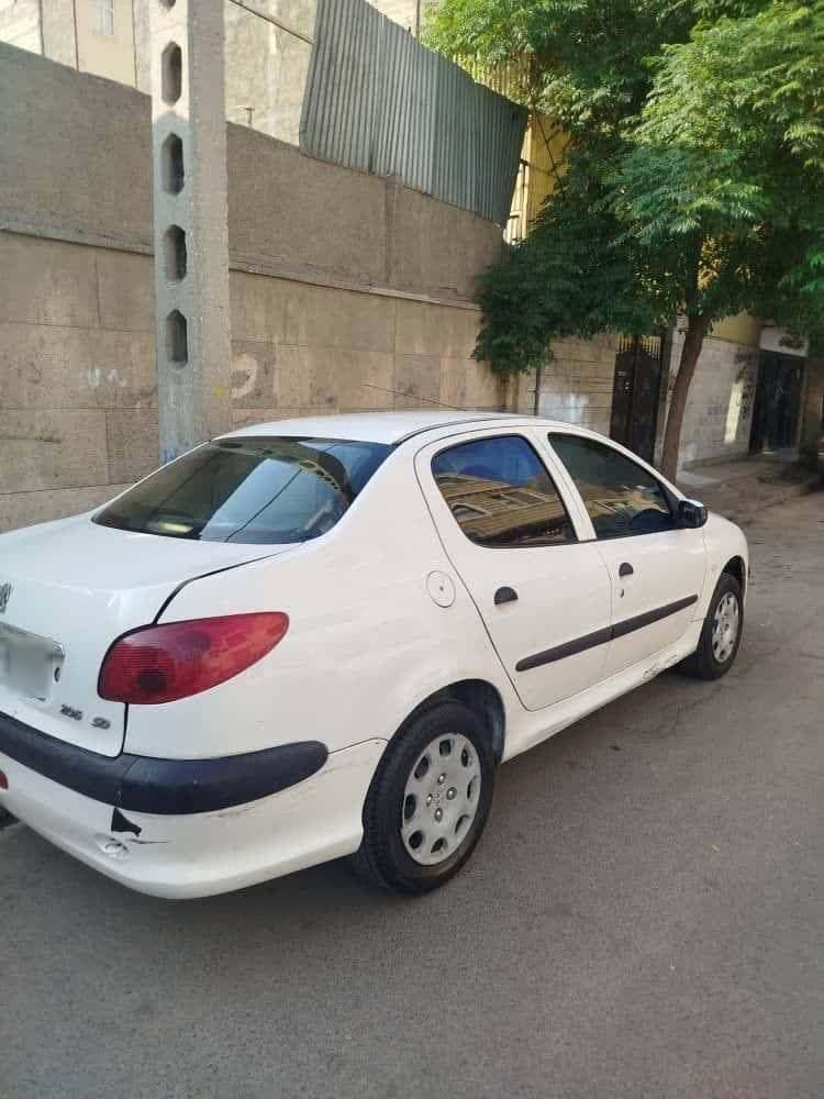 پژو ۲۰۶ صندوق دار v20 - 1388