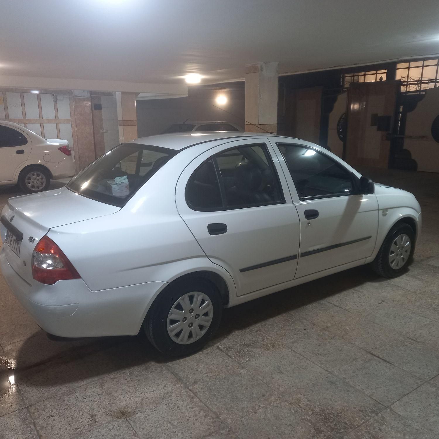 تیبا صندوق دار SX - 1401