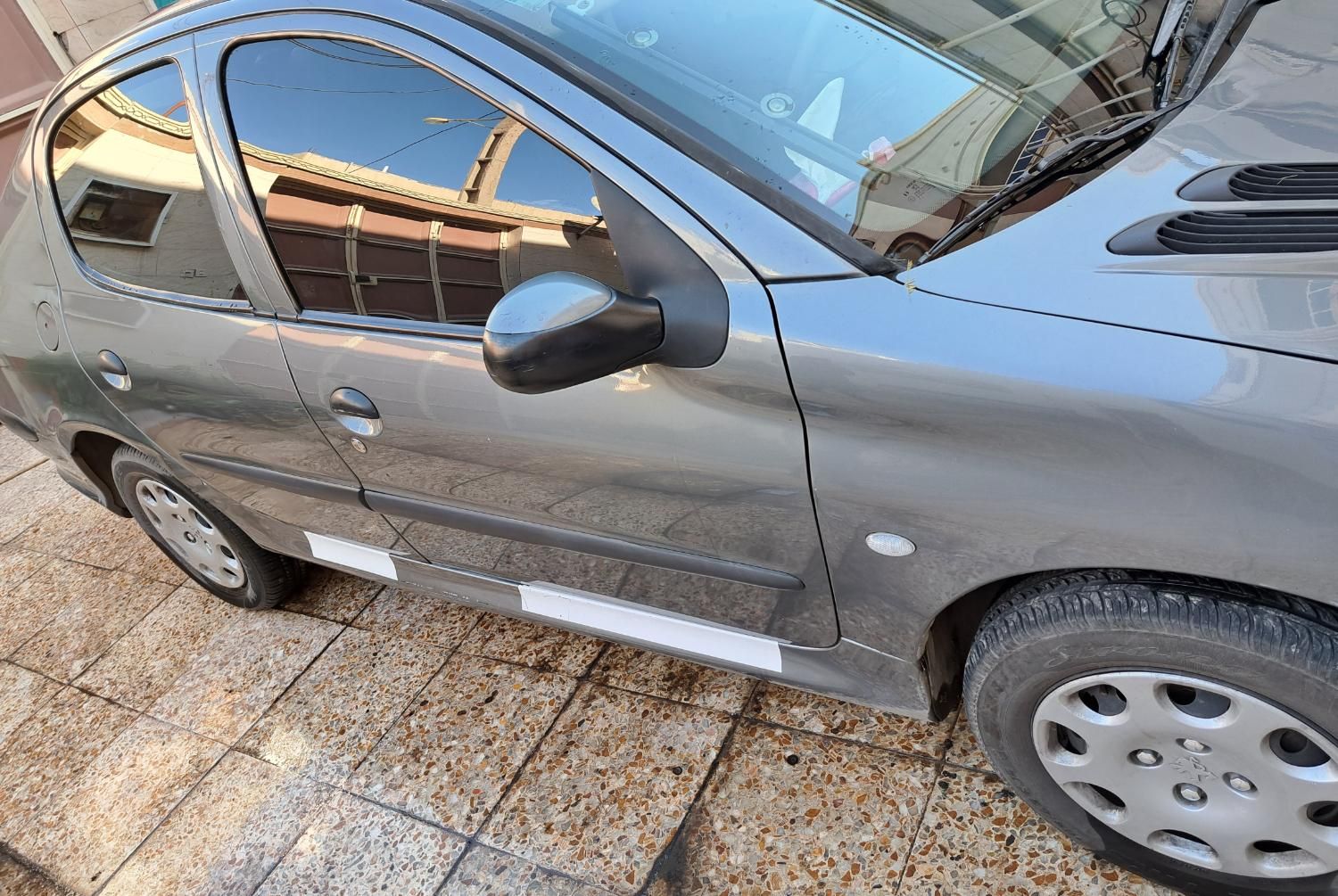 پژو ۲۰۶ صندوق دار v8 - 1393