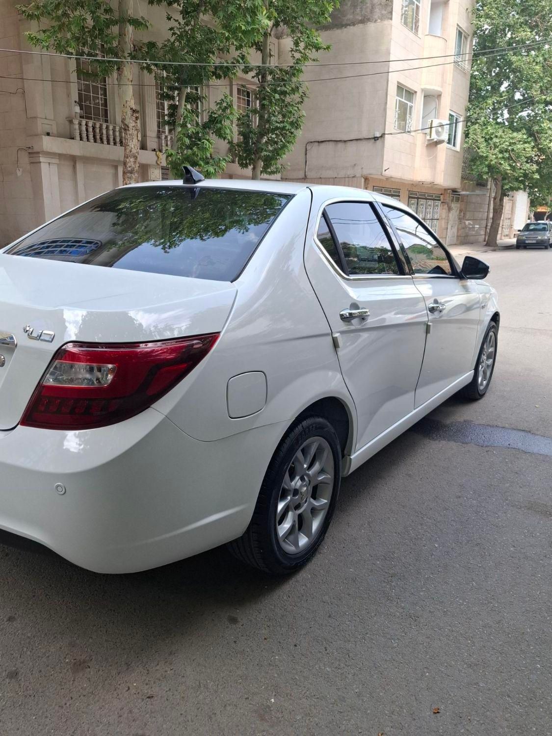 دنا پلاس توربو اتوماتیک - 1401