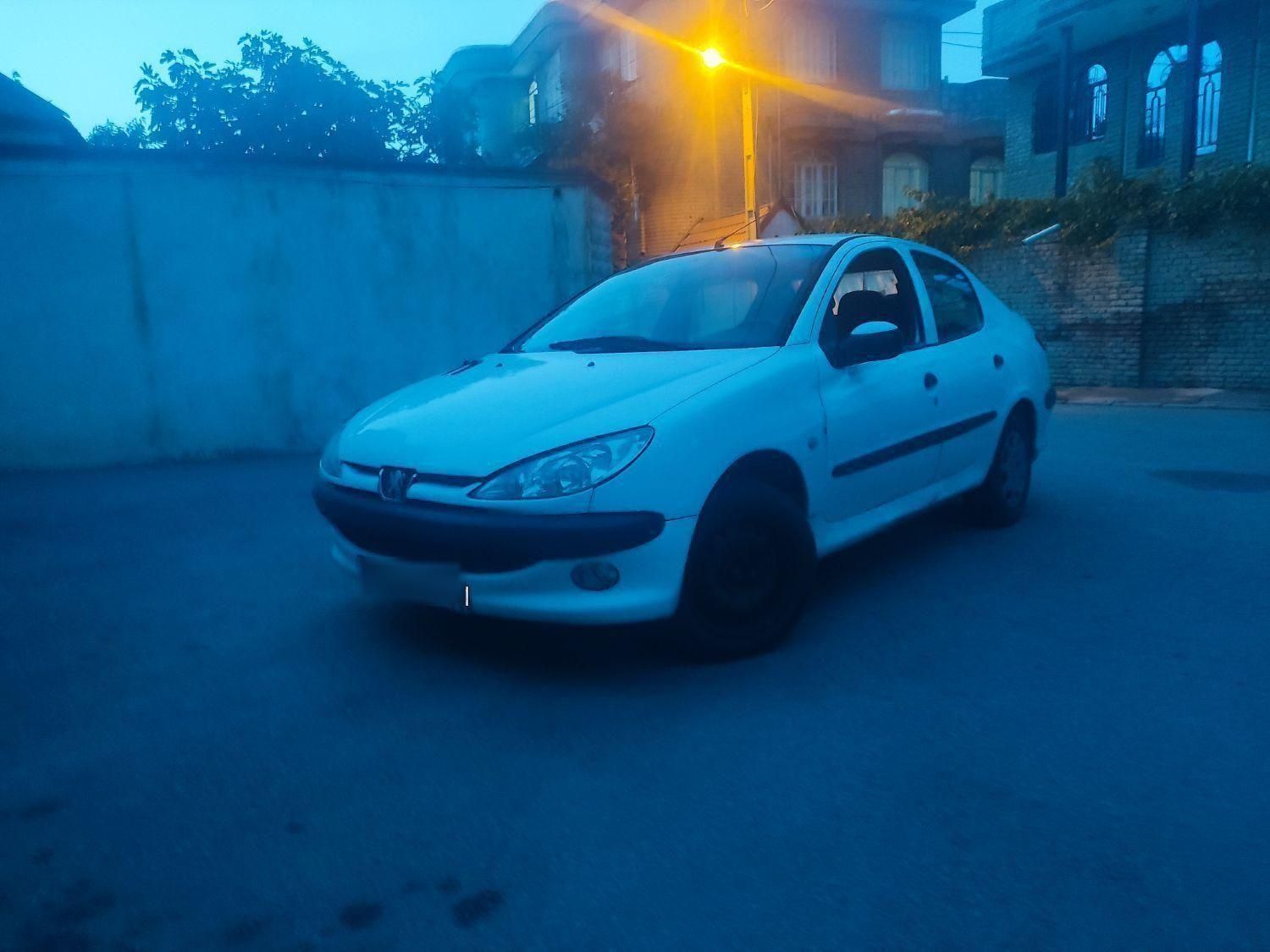 پژو ۲۰۶ صندوق دار v8 - 1399