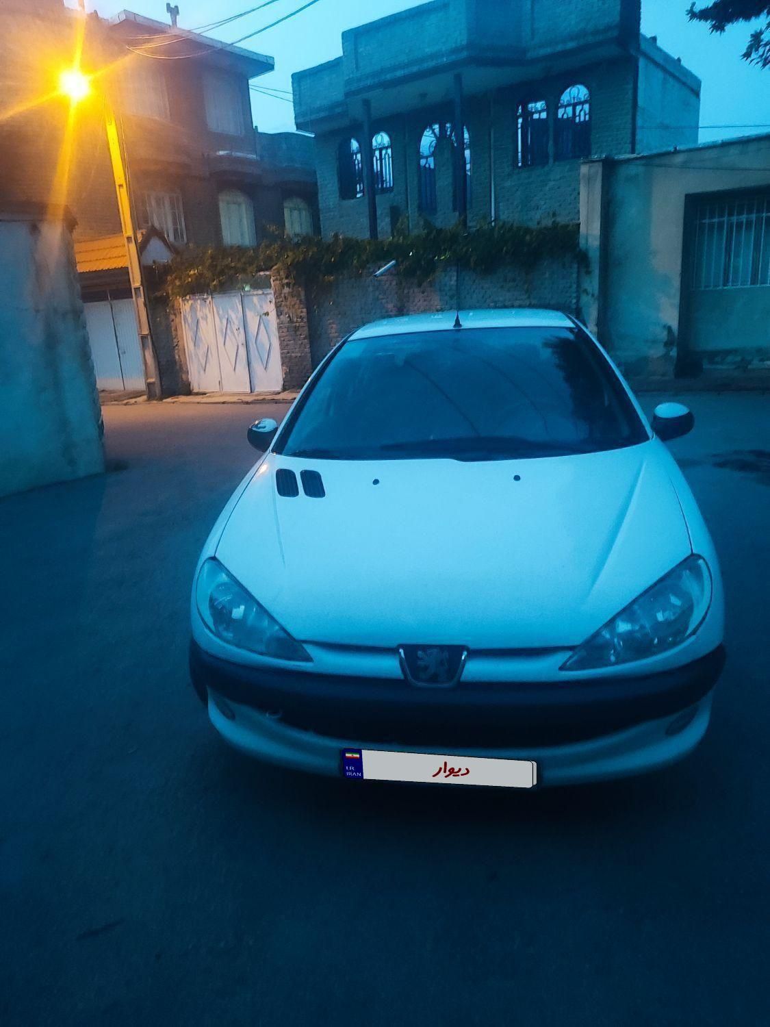 پژو ۲۰۶ صندوق دار v8 - 1399