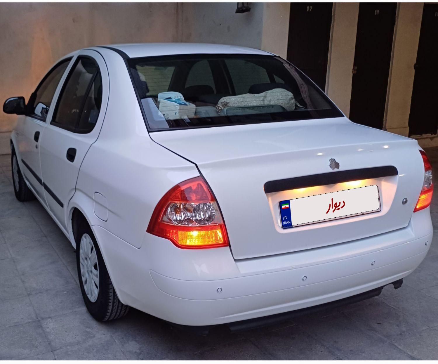 تیبا صندوق دار SX - 1400