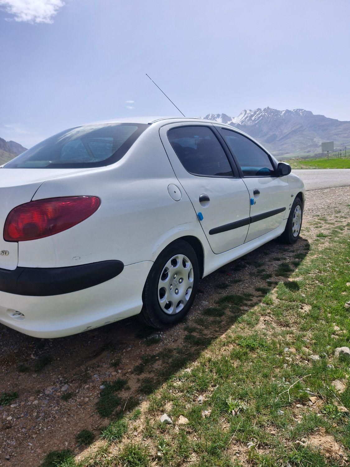 پژو ۲۰۶ صندوق دار v8 - 1389