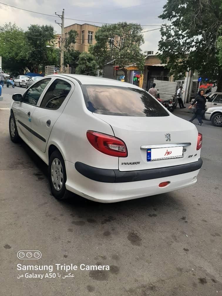 پژو ۲۰۶ صندوق دار v8 - 1393