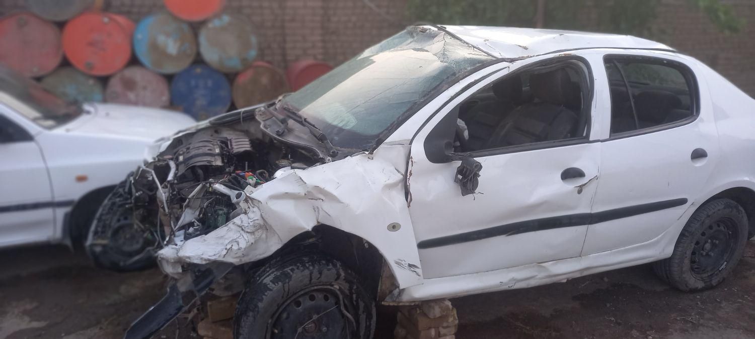پژو ۲۰۶ صندوق دار v8 - 1394