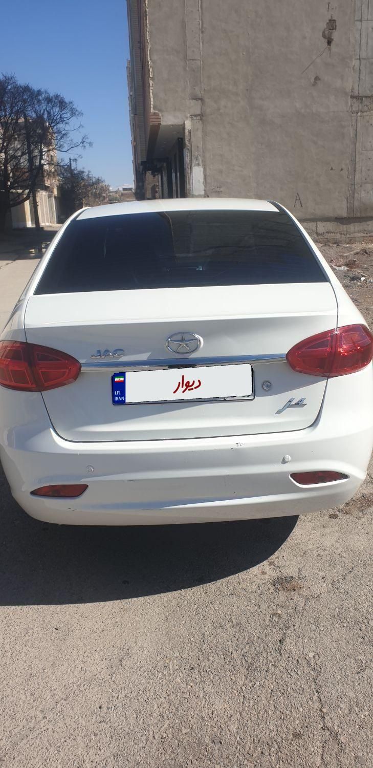 جک J4 اتوماتیک ساده - 1401