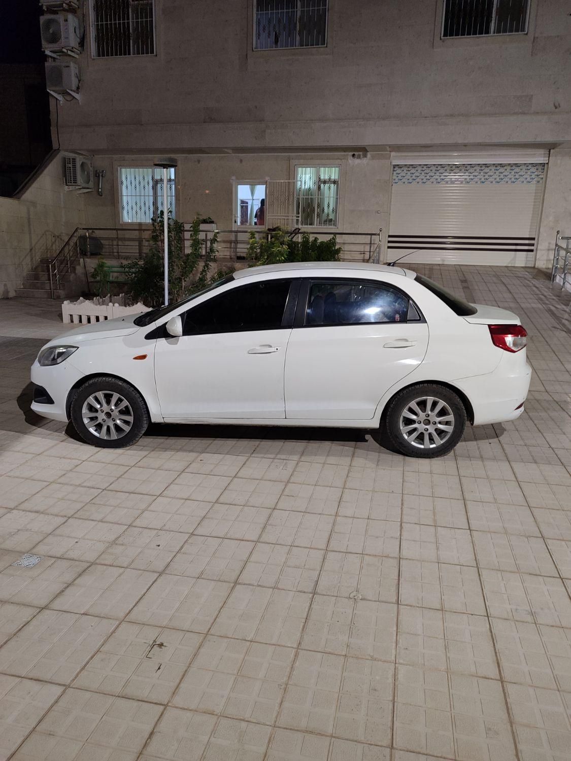 ام وی ام 315 صندوقدار اسپرت دنده‌ای - 1394