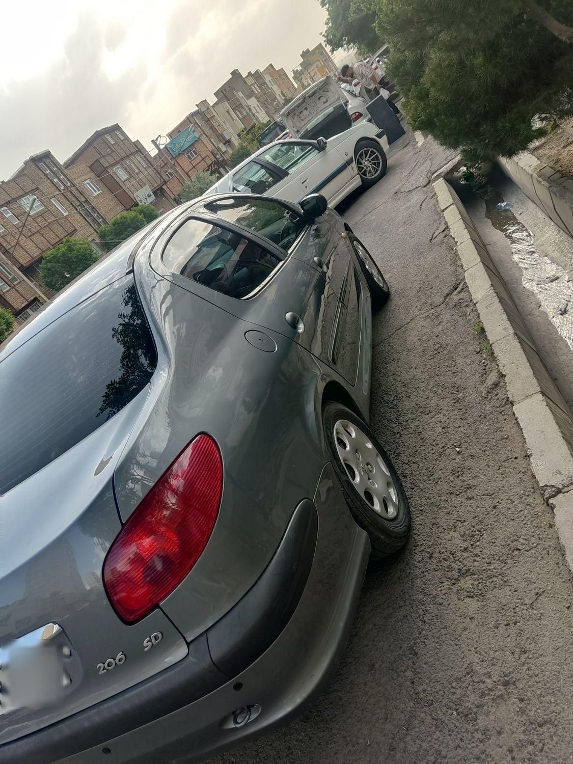 پژو ۲۰۶ صندوق دار v8 - 1387