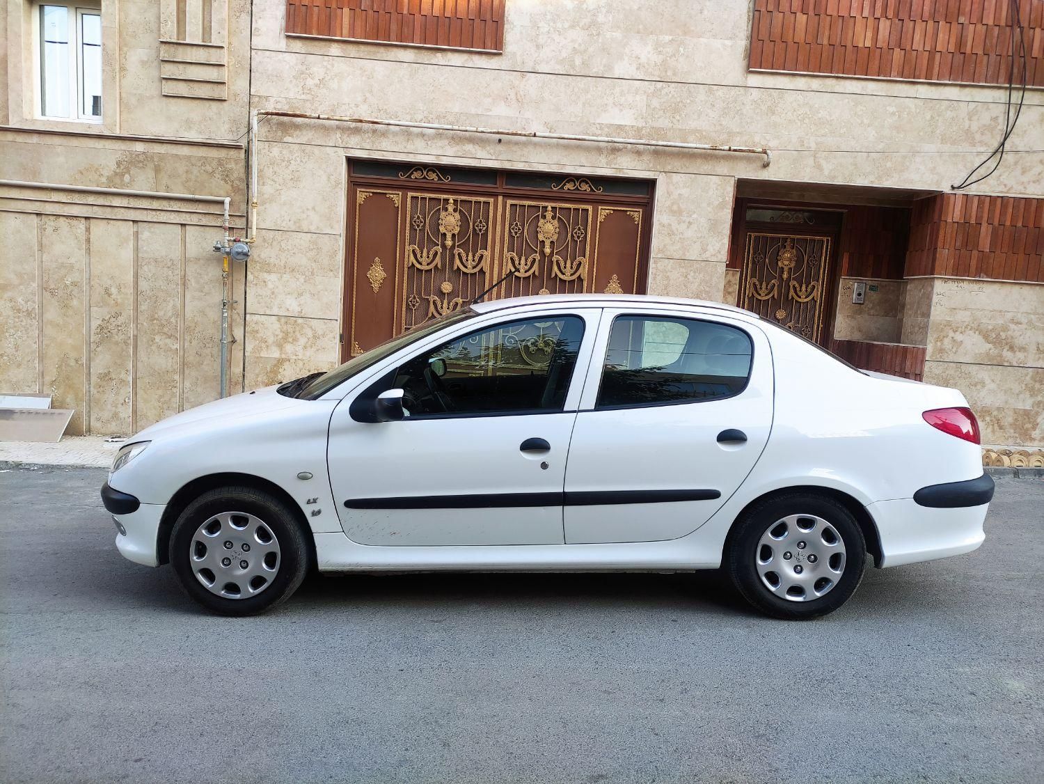پژو ۲۰۶ صندوق دار v8 - 1394