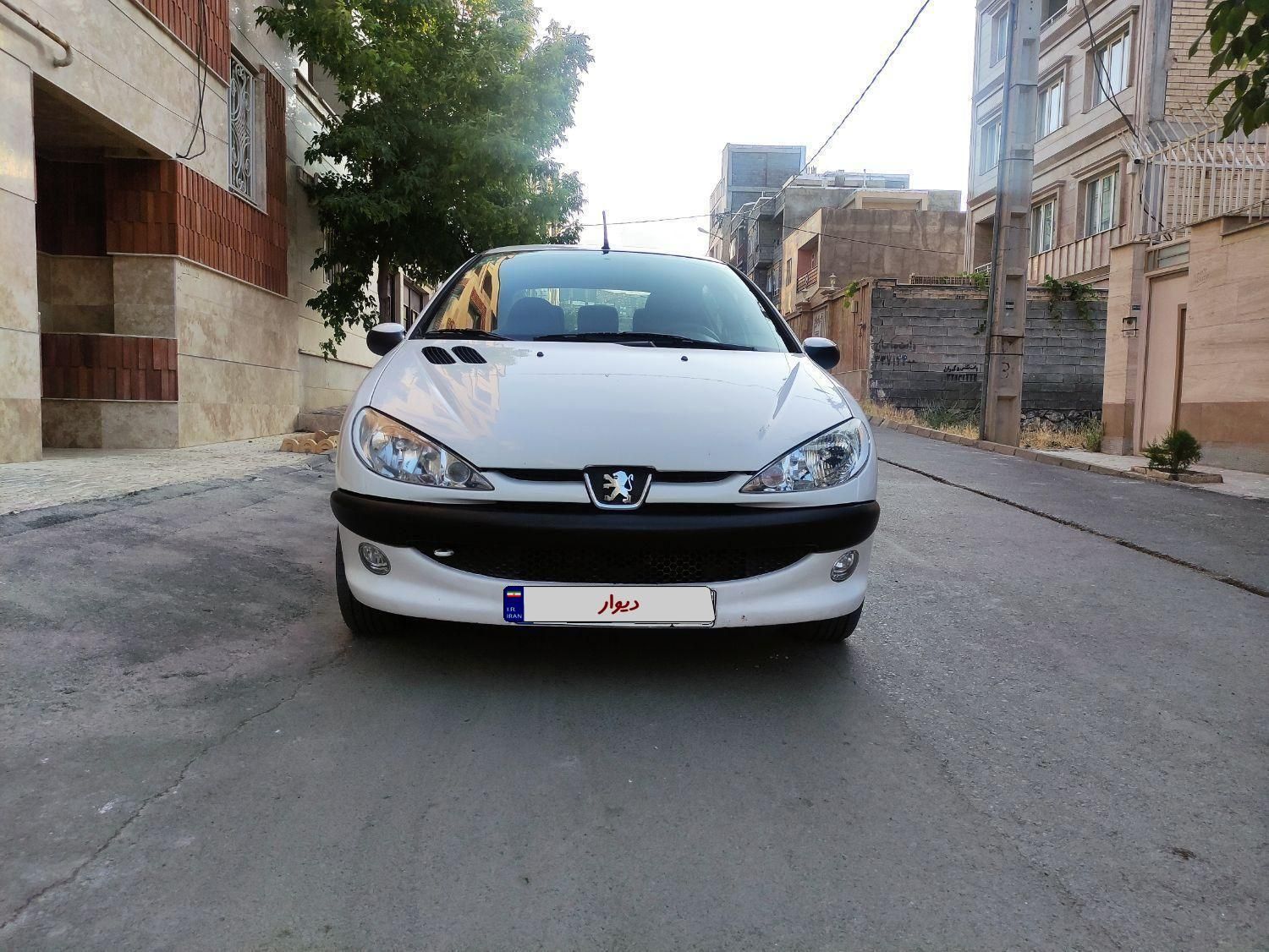 پژو ۲۰۶ صندوق دار v8 - 1394