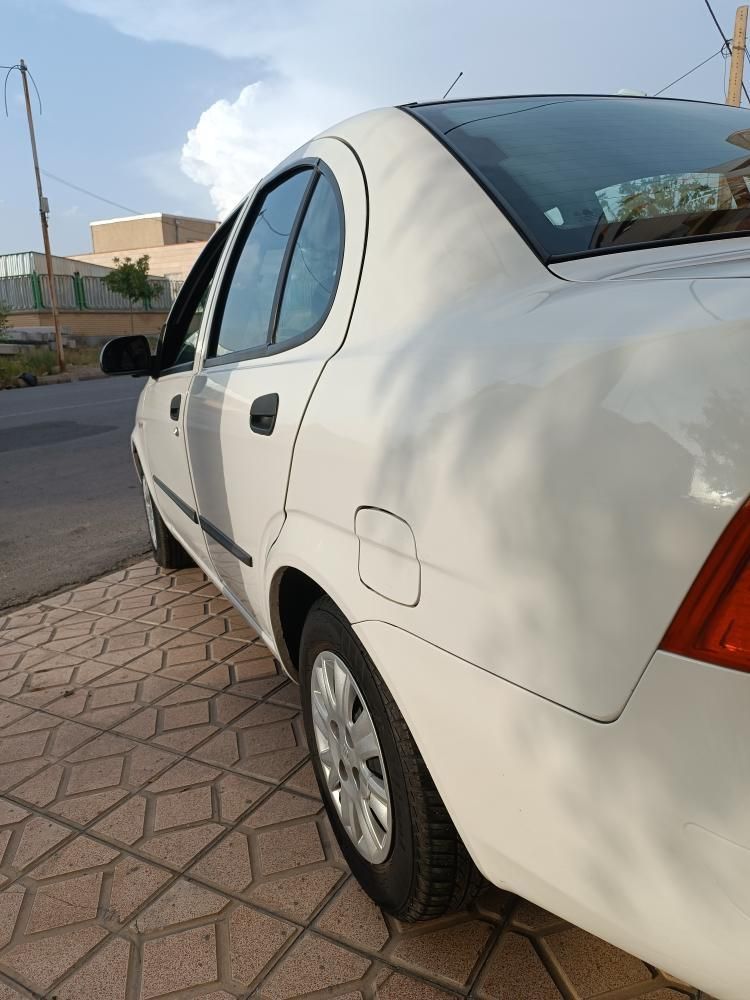 تیبا صندوق دار SX - 1400