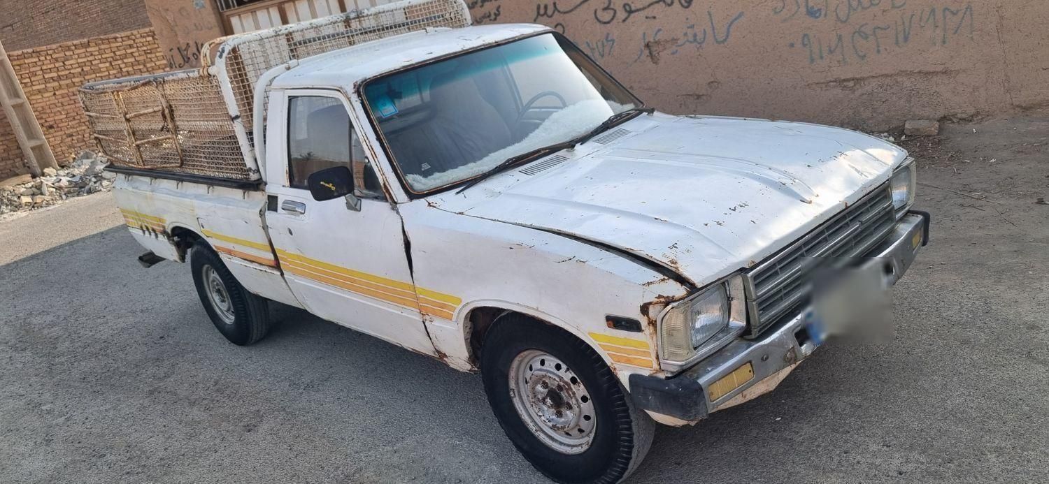 تویوتا کمری XLE - 1402