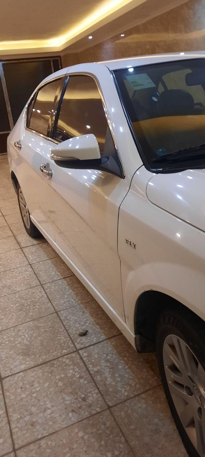 دنا پلاس تیپ ۲ سانروف ۴ ایربگ - 1399