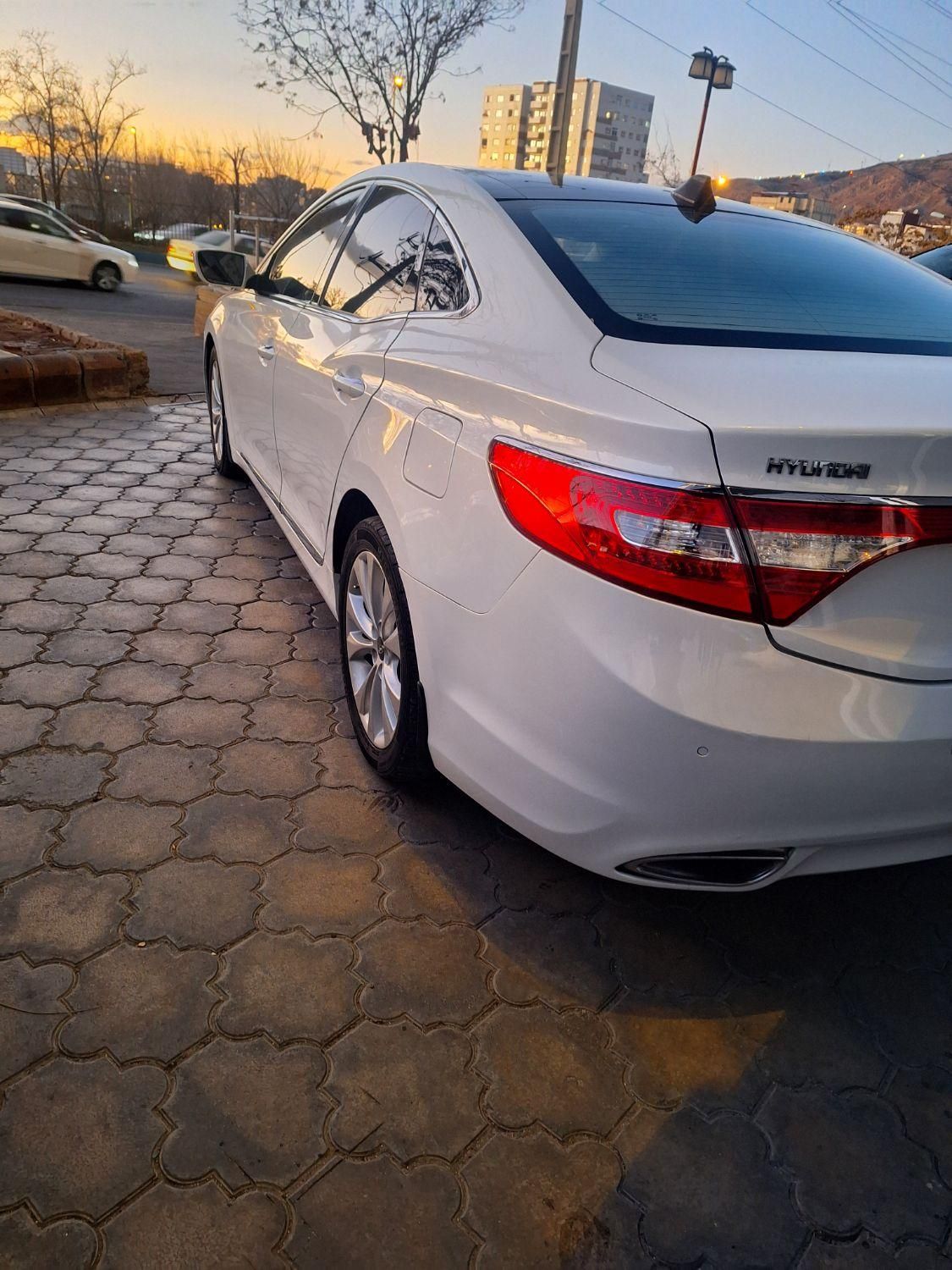 هیوندای آزرا (گرنجور) 2400cc - 2018