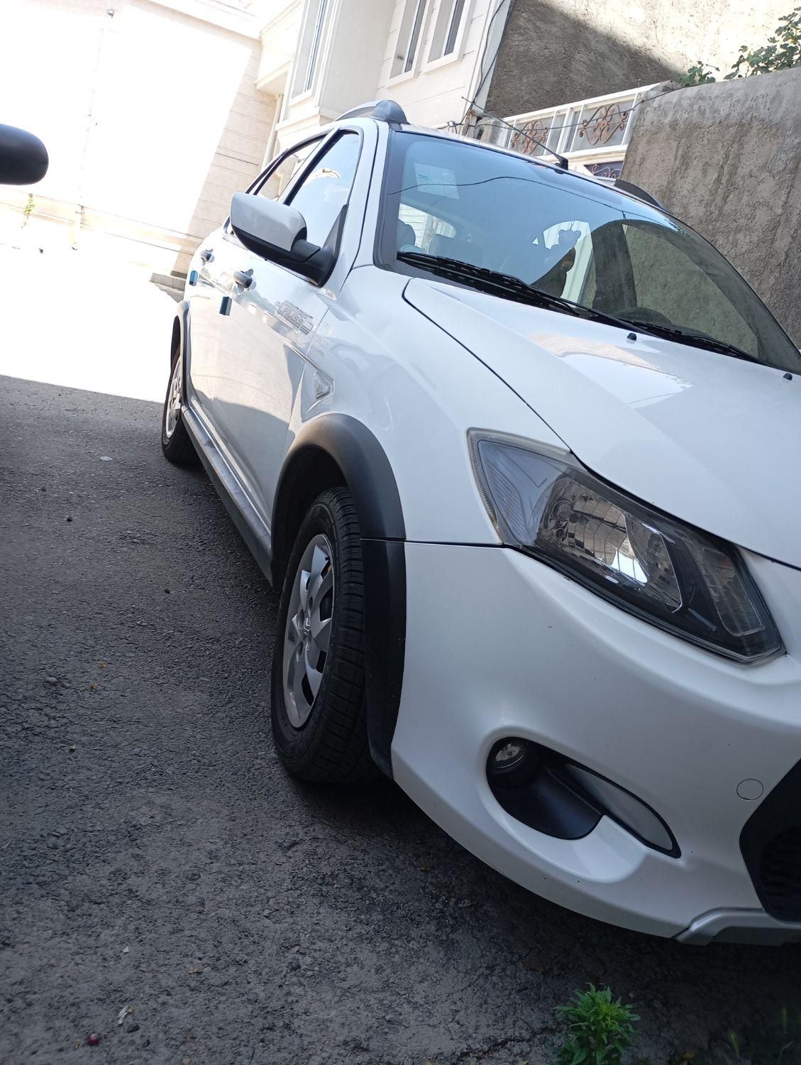 خودرو کوییک، معمولی آگهی ann_18642442