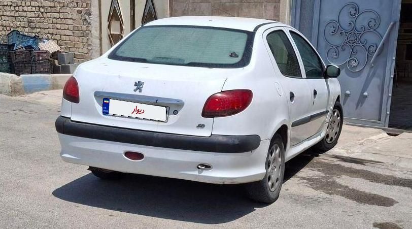 پژو ۲۰۶ صندوق دار v8 - 1390