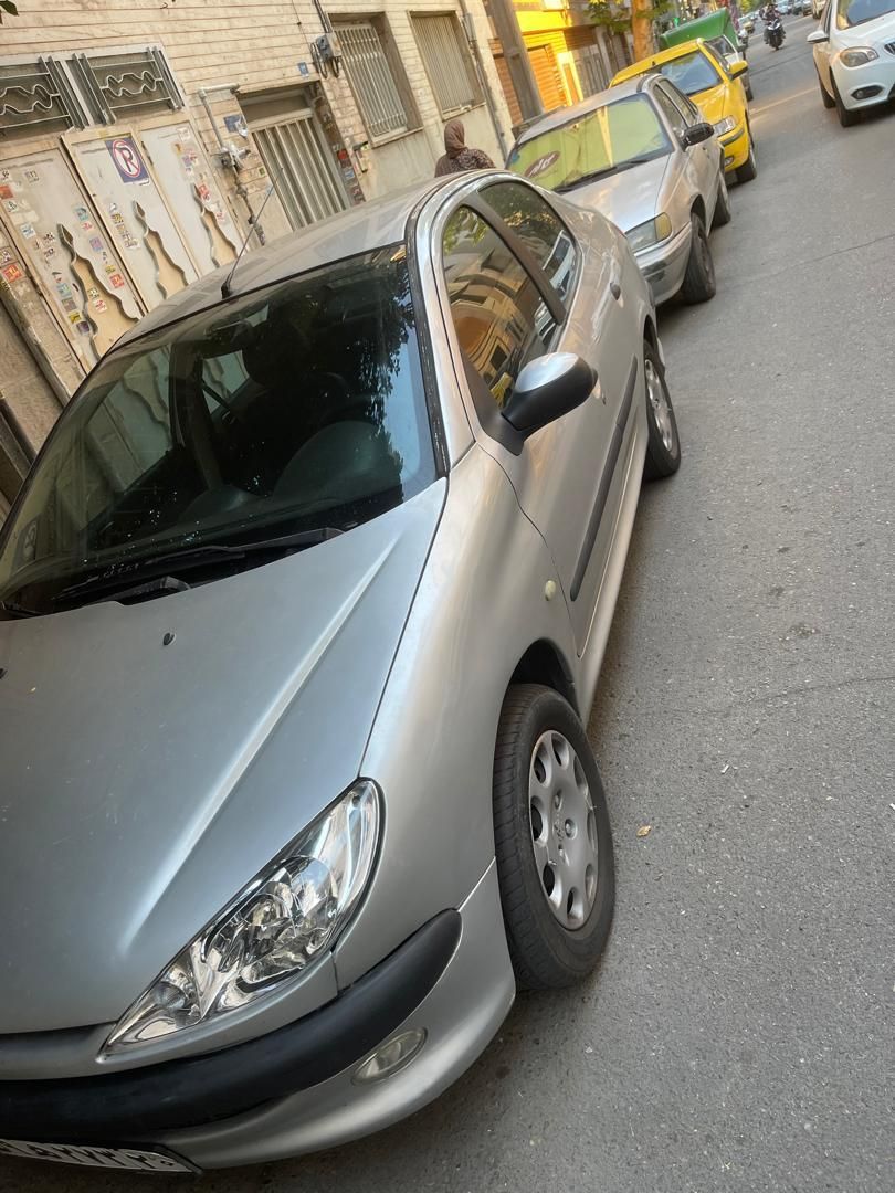 پژو ۲۰۶ صندوق دار v8 - 1390