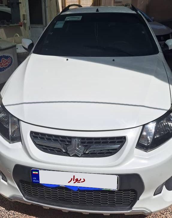 خودرو کوییک، معمولی آگهی ann_18642815