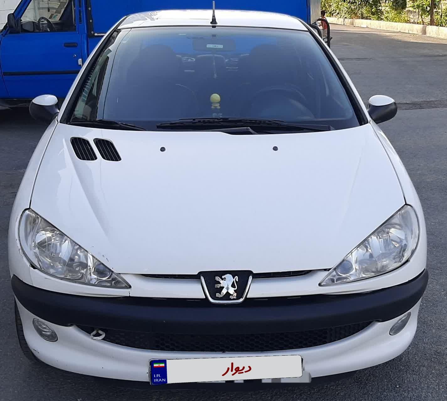 پژو ۲۰۶ صندوق دار v8 - 1392