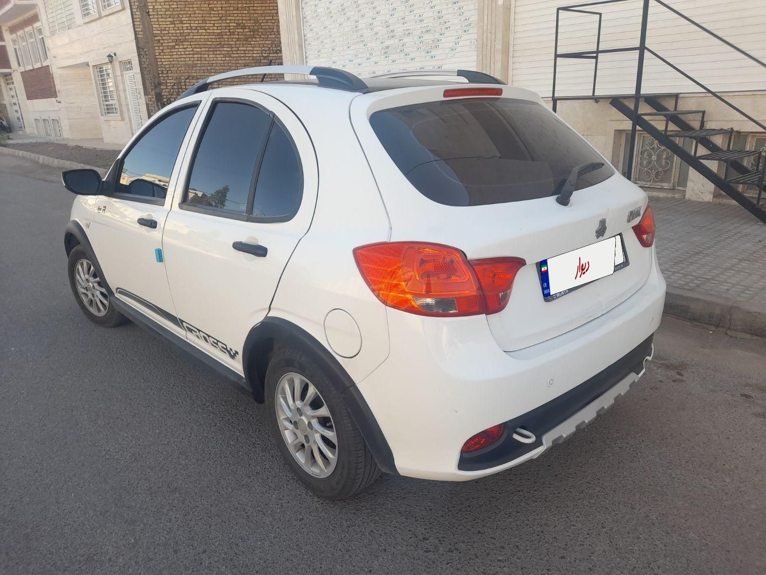 کوییک R دنده‌ای - 1399