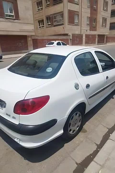 خودرو پژو، ۲۰۶ صندوق دار آگهی ann_18644275