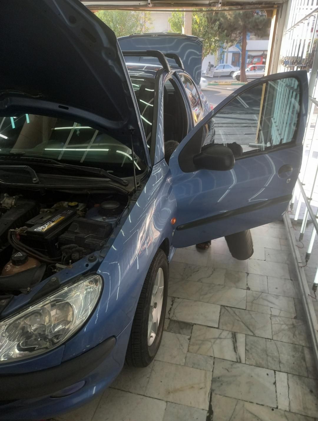 پژو ۲۰۶ صندوق دار v8 - 1393