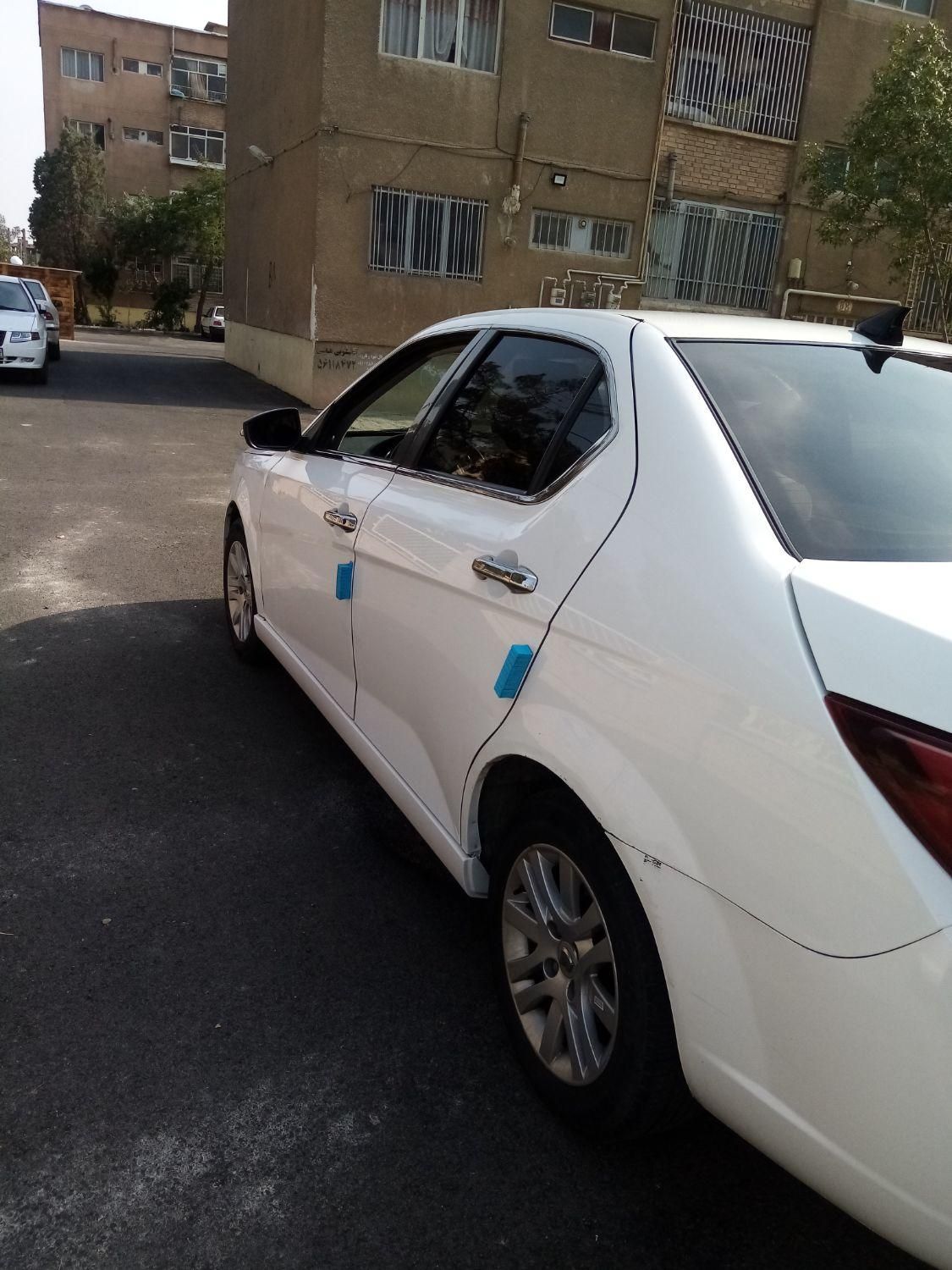 دنا پلاس تیپ ۲ سانروف ۴ ایربگ - 1400