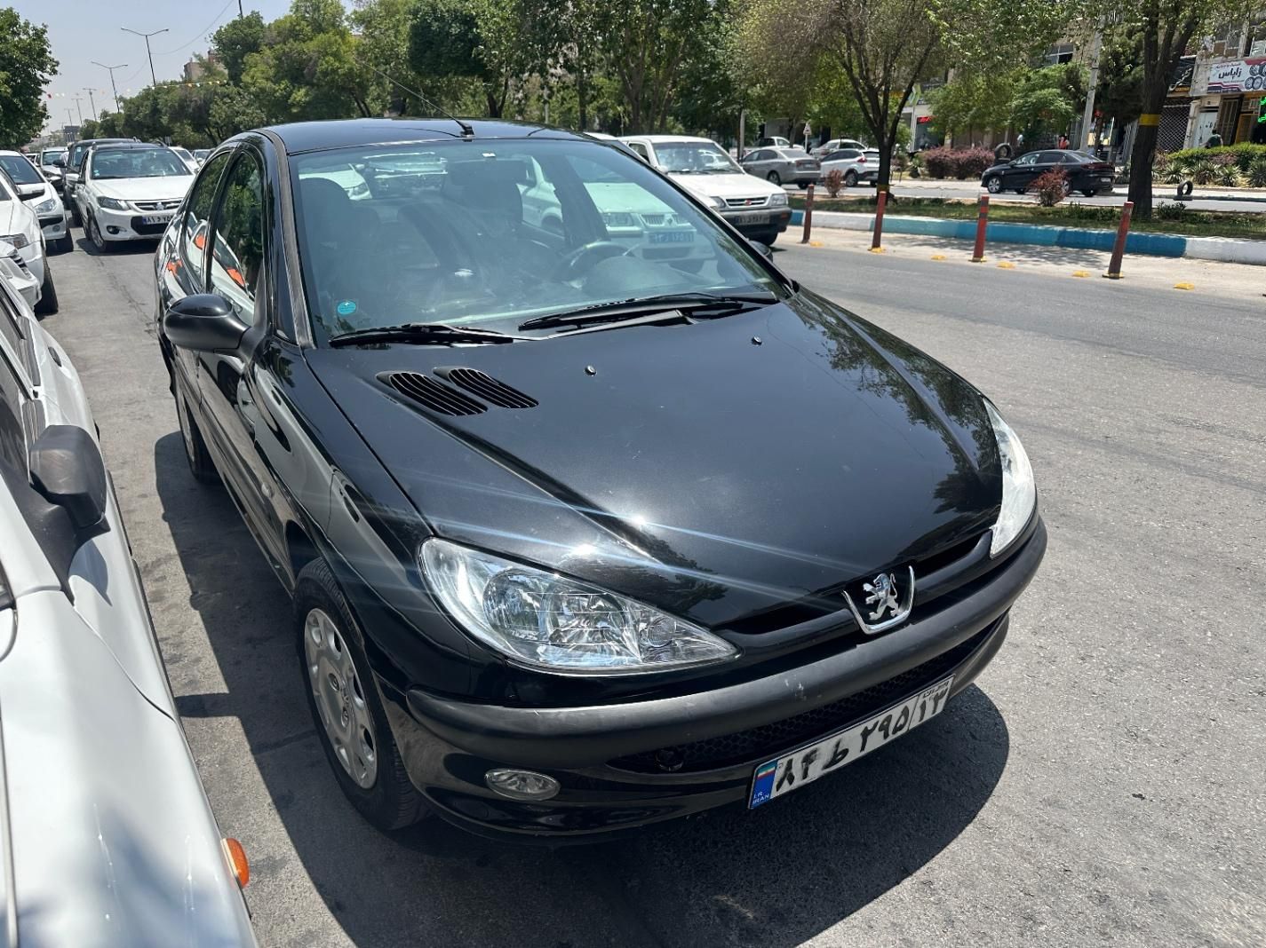 پژو ۲۰۶ صندوق دار v8 - 1396