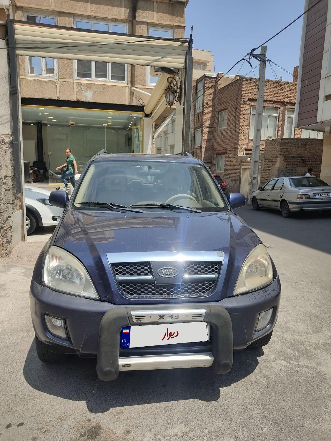 خودرو ام وی ام، X33 آگهی ann_18646322