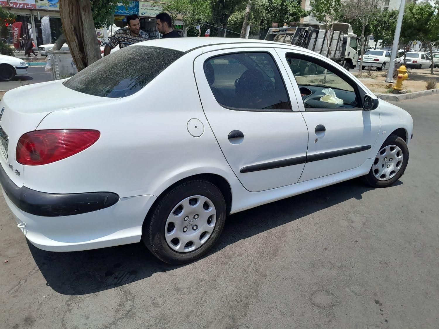 پژو ۲۰۶ صندوق دار v8 - 1397