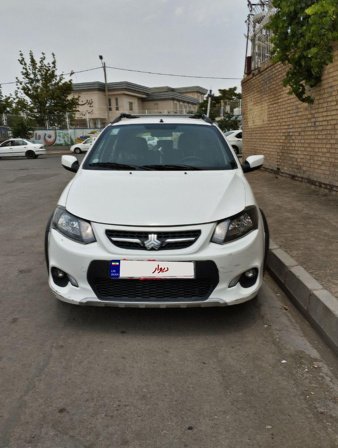خودرو کوییک، معمولی آگهی ann_18646687