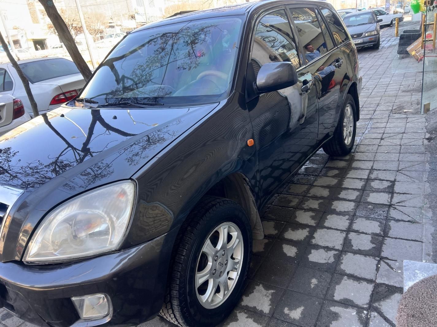 خودرو ام وی ام، X33 آگهی ann_18646876