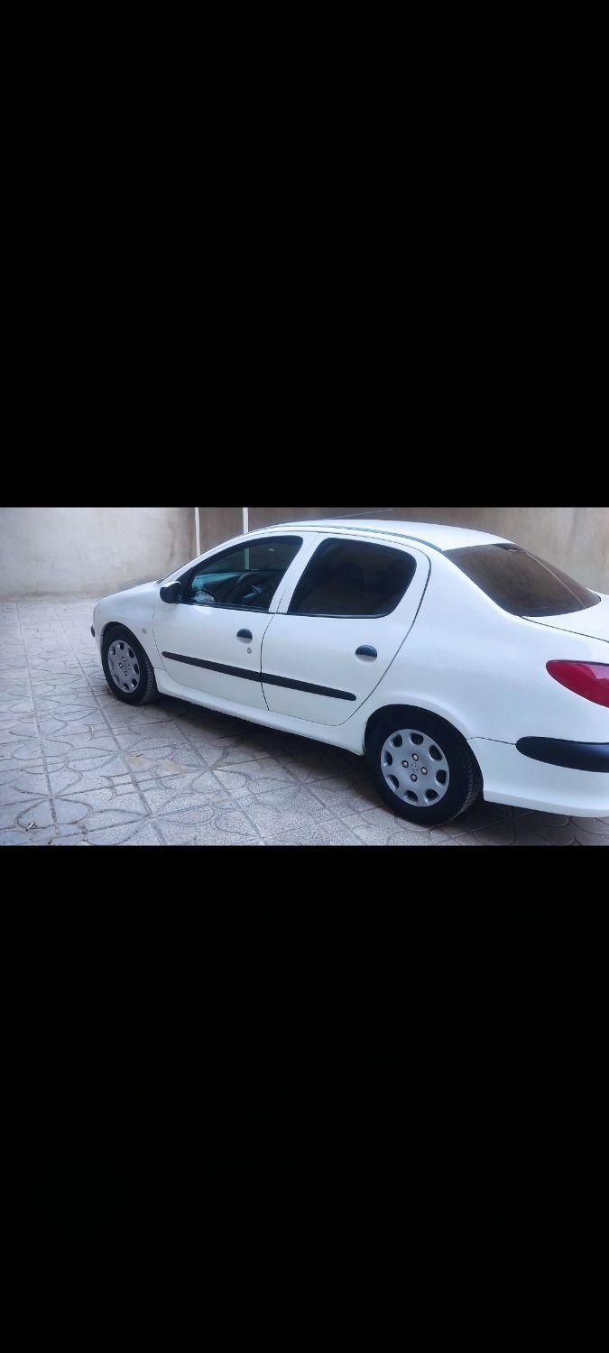 پژو ۲۰۶ صندوق دار v8 - 1396