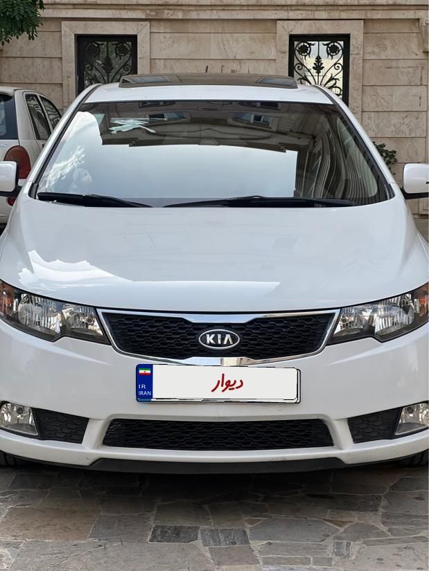 خودرو کیا، سراتو مونتاژ آگهی ann_18647717